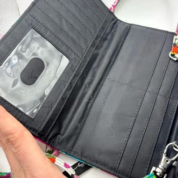 Vera Bradley Floral Quilted Wallet Crossbody – Spacious & Stylish - Picture 5 of 9